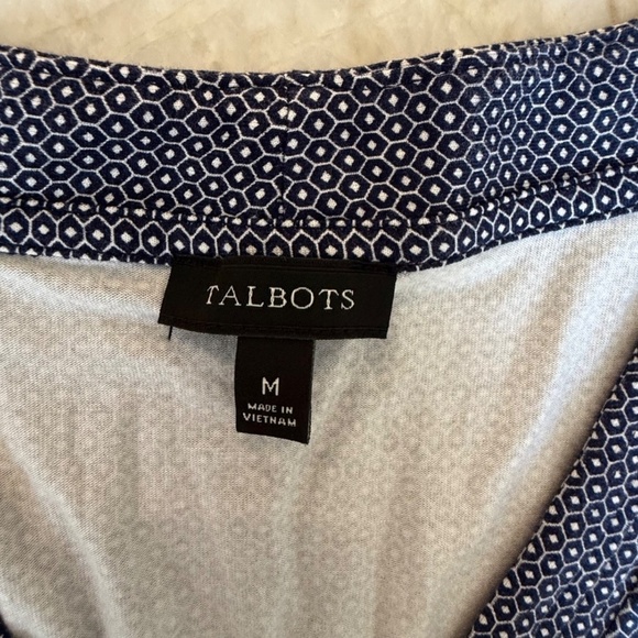 Talbots V-Neck Lightweight Stretch Rayon Blouse; Navy/White; 3/4 Sleeve; Size M - Picture 4 of 5